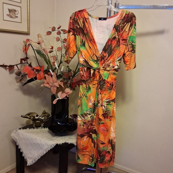 NWOT Kapalua Women’s Multi Color Printed Short Sleeve V Neck Midi Dress Size 10 - Picture 6 of 9